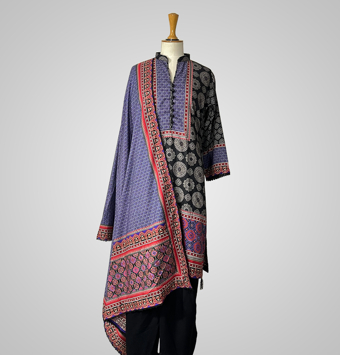 Classic Sapphire Threadline